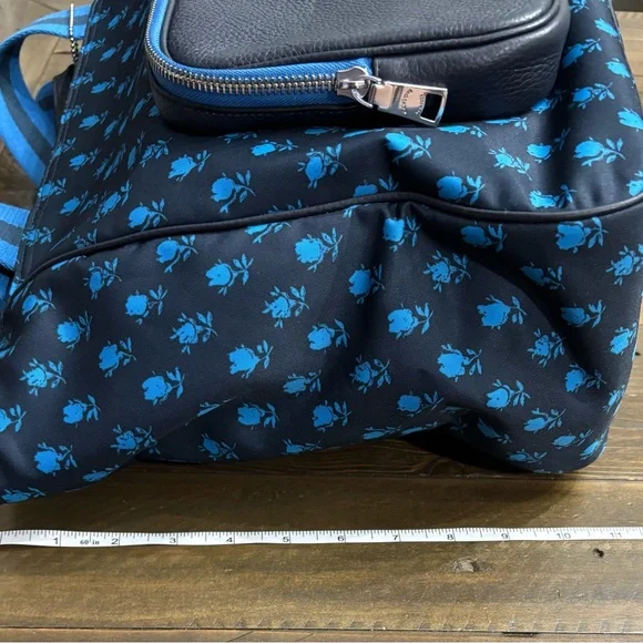 Coach Badlands Court Tote in Nylon and Refined Pebble Leather - Picture 11 of 12